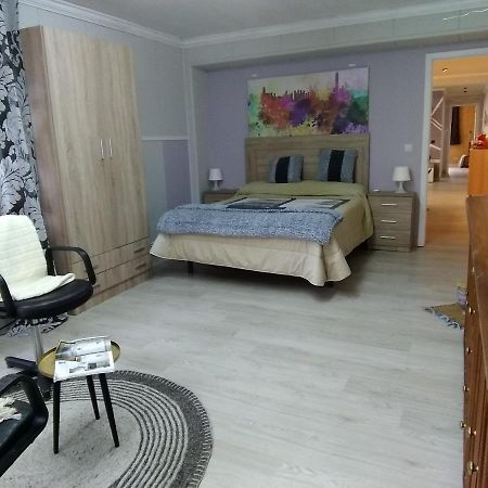 Apartamento Jubells Apartment Milladoiro Luaran gambar