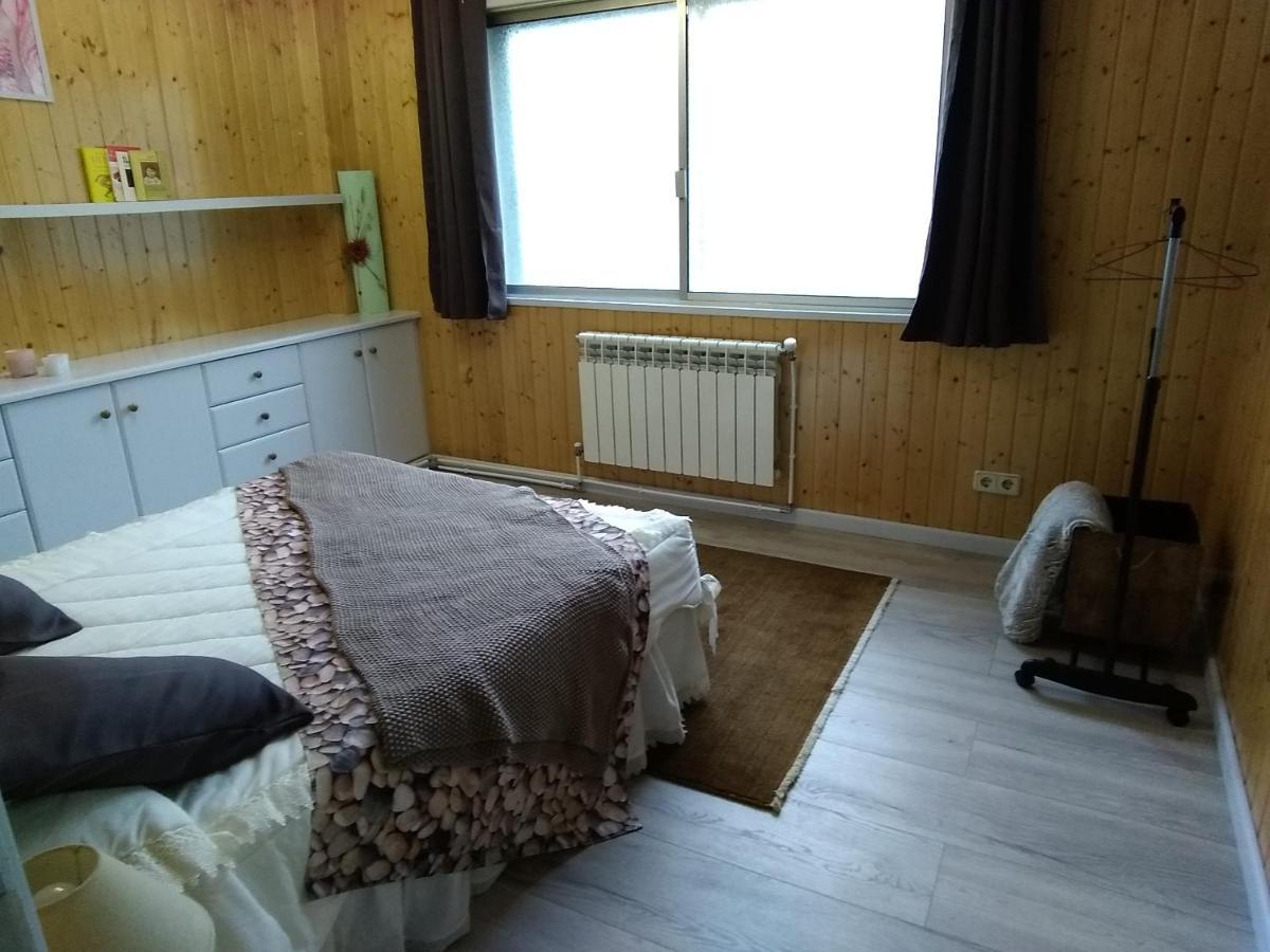 Apartamento Jubells Apartment Milladoiro Luaran gambar